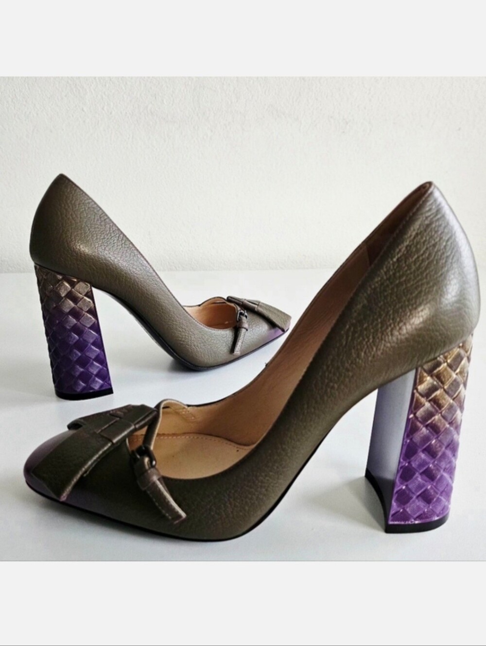 Bottega Veneta Purple & Olive Green Ombre Block Heel Leather Pumps